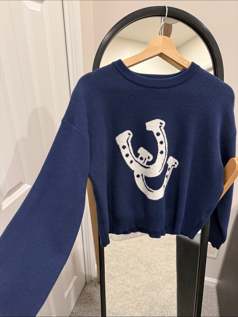 Vigoss Navy horseshoe Knit Crew Sweater